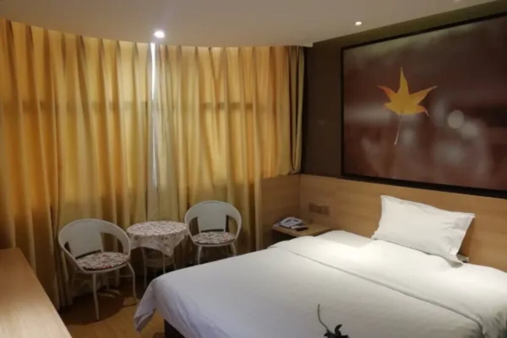 Ибинь: 7 Days Sunshine Hotel Yibin Nanxi Wenhua Road Xinglong Street