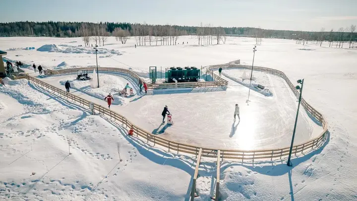 Ломоносов: Отель Strawberry Fields Golf Resort