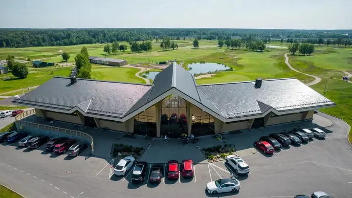 Ломоносов: Отель Strawberry Fields Golf Resort