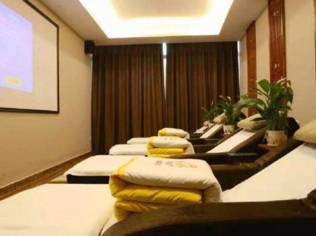 Чунцин: Sya Hotel (Sanya Bay Light Rail Station)