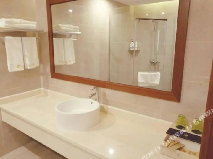 Чунцин: Sya Hotel (Sanya Bay Light Rail Station)