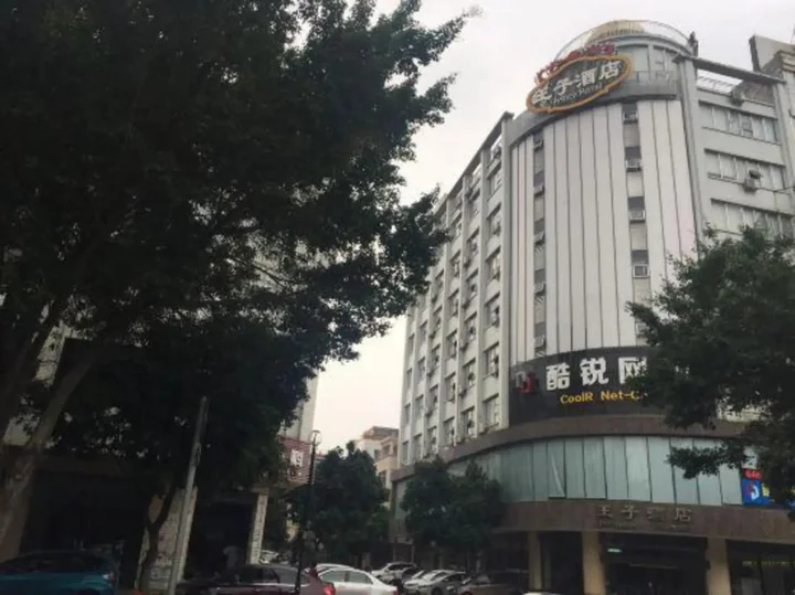 Янгиианг: Prince Hotel