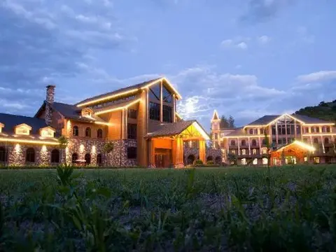 Пекин: Chestnut Valley Hotel