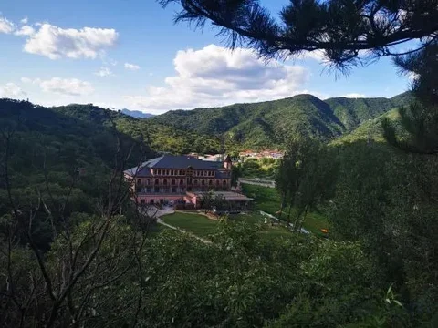 Пекин: Chestnut Valley Hotel