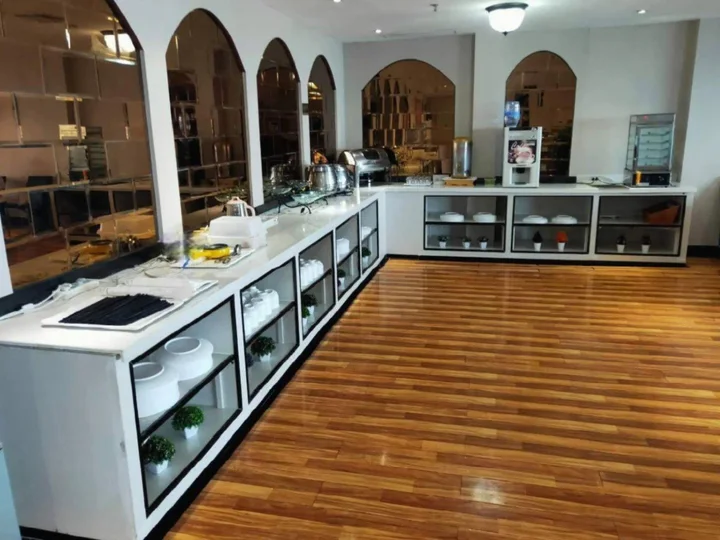 Линьи: Baili Quanji Hotel