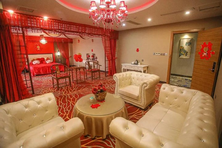 Линьи: Baili Quanji Hotel