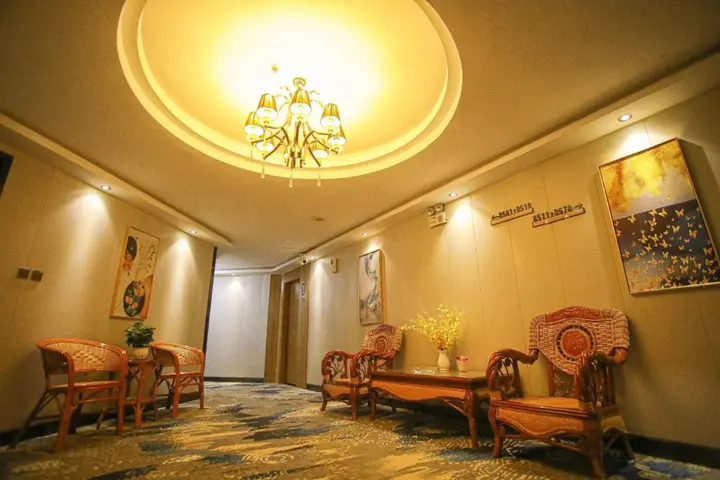 Линьи: Baili Quanji Hotel