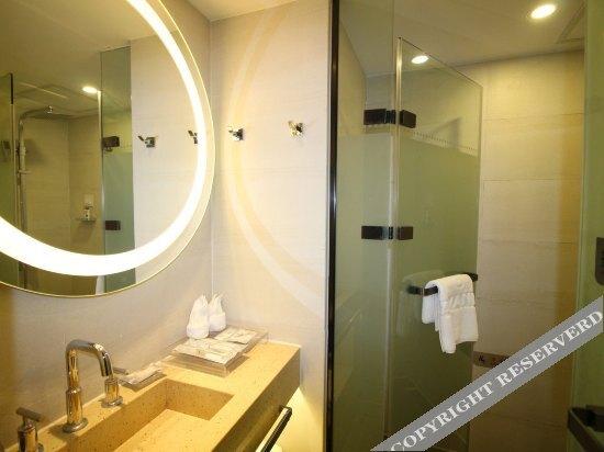 Яньтай: Hemei Hotel (Yantai Mountain Binhai Square)