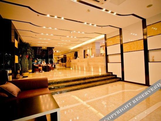 Яньтай: Hemei Hotel (Yantai Mountain Binhai Square)