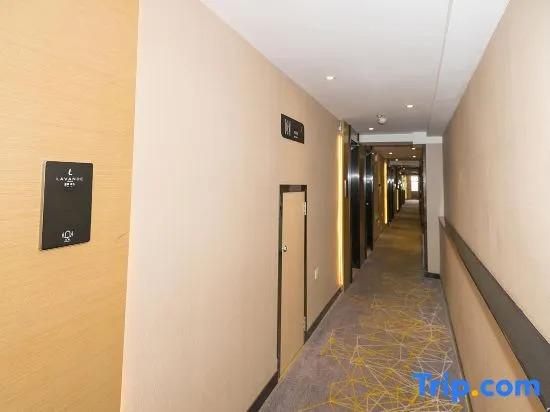 Яньтай: Hemei Hotel (Yantai Mountain Binhai Square)