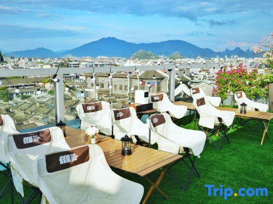 Гуйлинь: GangShe Rooftop View Hotel l (Guilin Two Rivers And Four Lakes Elephant Trunk Hill)