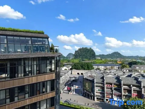 Гуйлинь: GangShe Rooftop View Hotel l (Guilin Two Rivers And Four Lakes Elephant Trunk Hill)