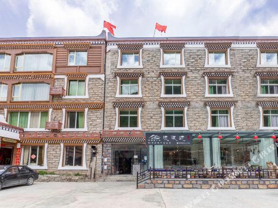 Вэньчуань: Siguniang Mountain Liulangji Inn