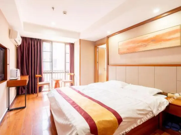 Куньмин: Kunming Shiji Hotel (Kunming Xinluojiwan Branch)
