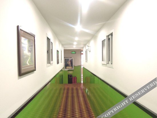 Нинбо: Zhijiang Business Hostel