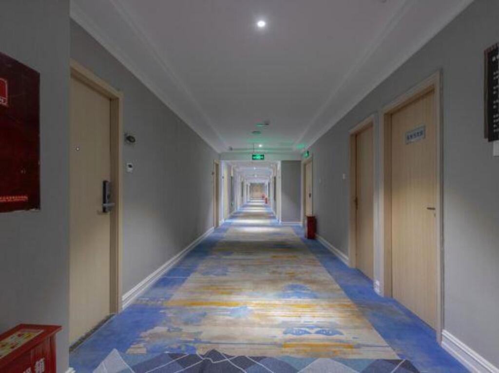 Сичан: Yuedu Holiday Hotel