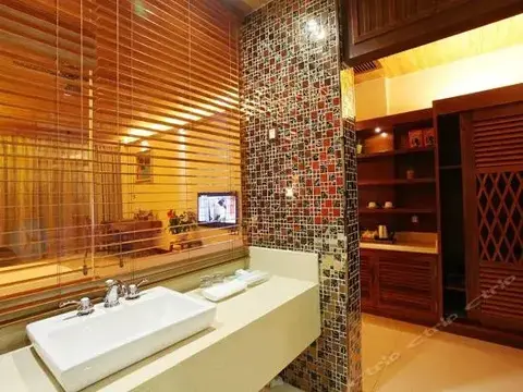 Бэйхай: South Bay Seaview Hotel of Weizhou Island