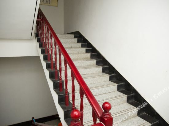 Цзинин: Jiaguiyuan Business Hotel