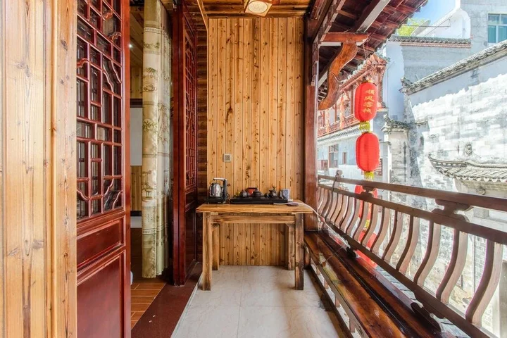 Шанграо: Lucky Inn