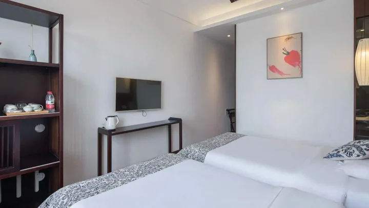 Цзясинь: Tongxiang Wuzhen Yuexiang Inn