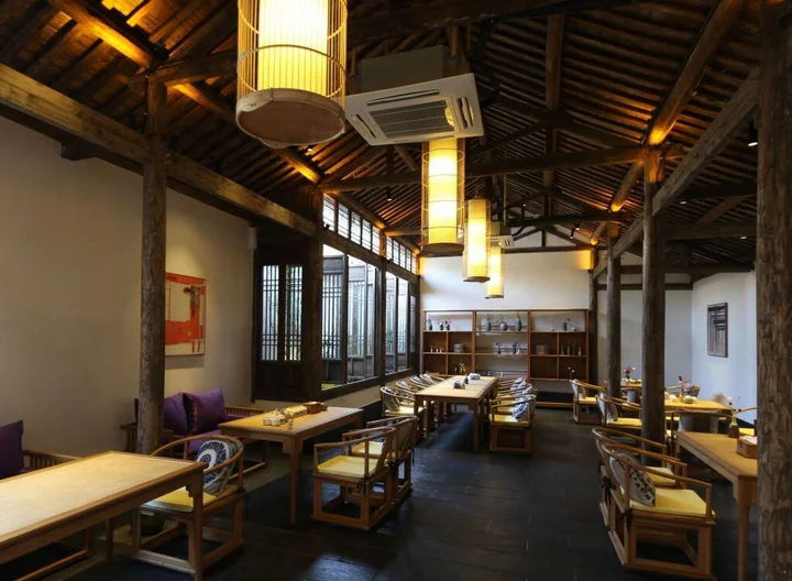 Цзясинь: Tongxiang Wuzhen Yuexiang Inn