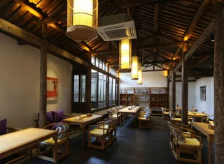 Цзясинь: Tongxiang Wuzhen Yuexiang Inn