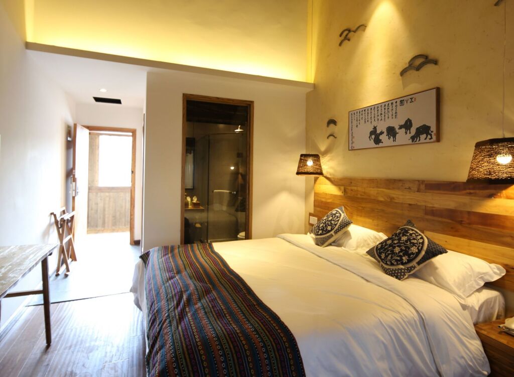 Цзясинь: Tongxiang Wuzhen Yuexiang Inn