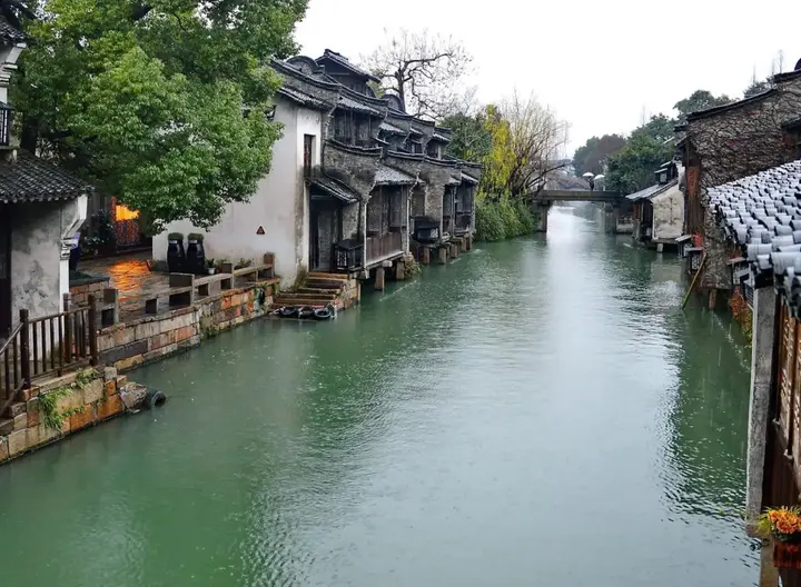 Цзясинь: Tongxiang Wuzhen Yuexiang Inn