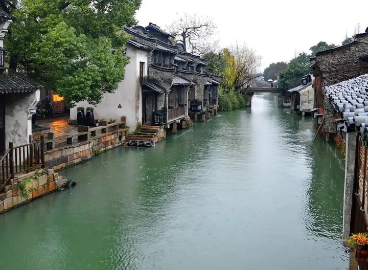 Цзясинь: Tongxiang Wuzhen Yuexiang Inn