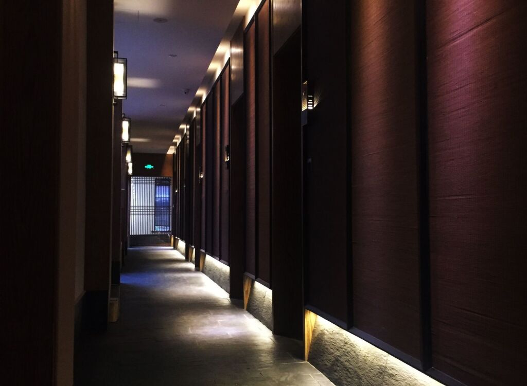 Цзясинь: Tongxiang Wuzhen Yuexiang Inn