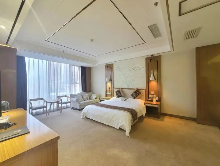Аньшунь: Golden Apple Hot Spring Hotel