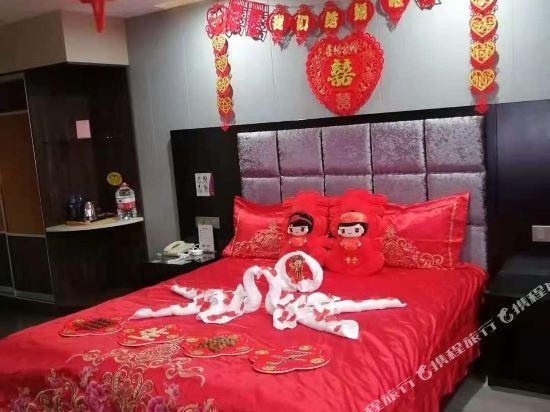Цзиньчжун: Zhongren Hotel