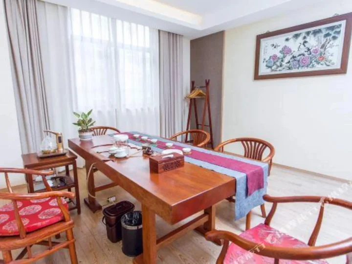 Чжоушань: Shihai Hotel