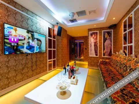 Чжэнчжоу: The Ruihe Hotel (Zhengzhou High-speed Railway Station)