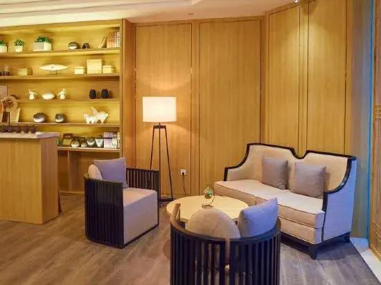 Чжэнчжоу: The Ruihe Hotel (Zhengzhou High-speed Railway Station)