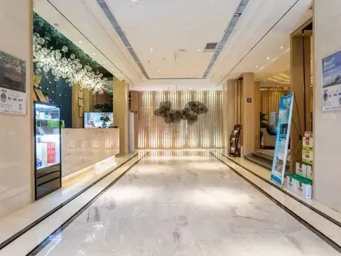 Чжэнчжоу: The Ruihe Hotel (Zhengzhou High-speed Railway Station)