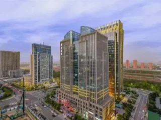 Чжэнчжоу: The Ruihe Hotel (Zhengzhou High-speed Railway Station)
