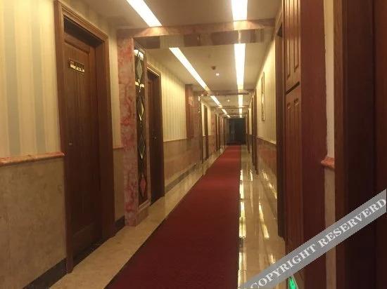 Даньдун: Tiancheng Hotel