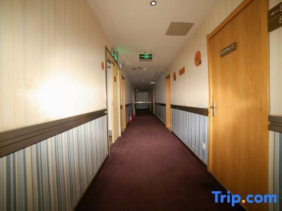Чжэнчжоу: Yiwen Zhixing Fashion Hotel