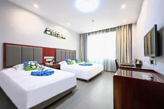 Дунъян: Hengdian World Studios Jinghua Grand Hotel (Qinwang Palace Qingming Shanghe Tu)