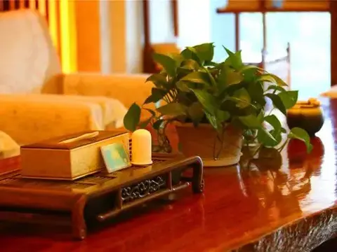 Цюйцзин: Qujing Yishi Yihe Hotel (Cuifeng Road, Qilin District)