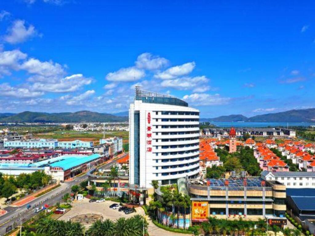 Юйси: Jinghu Hotel