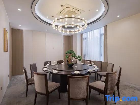 Шаоксинг: Minghui Hotel