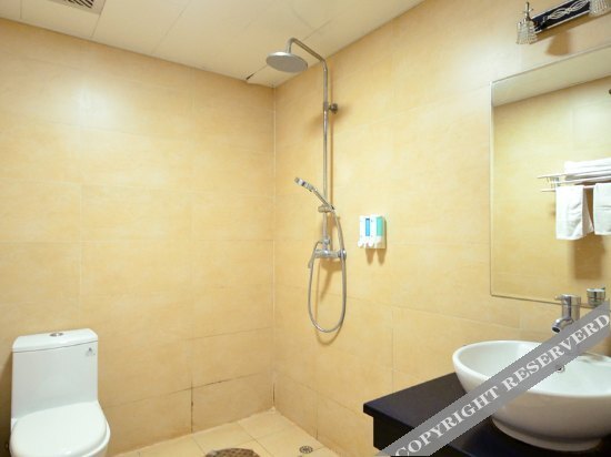Ухань: Xinjinyuan Hostel