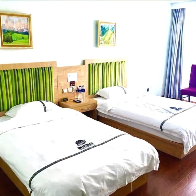 Чжанцзякоу: Sunny Hotel