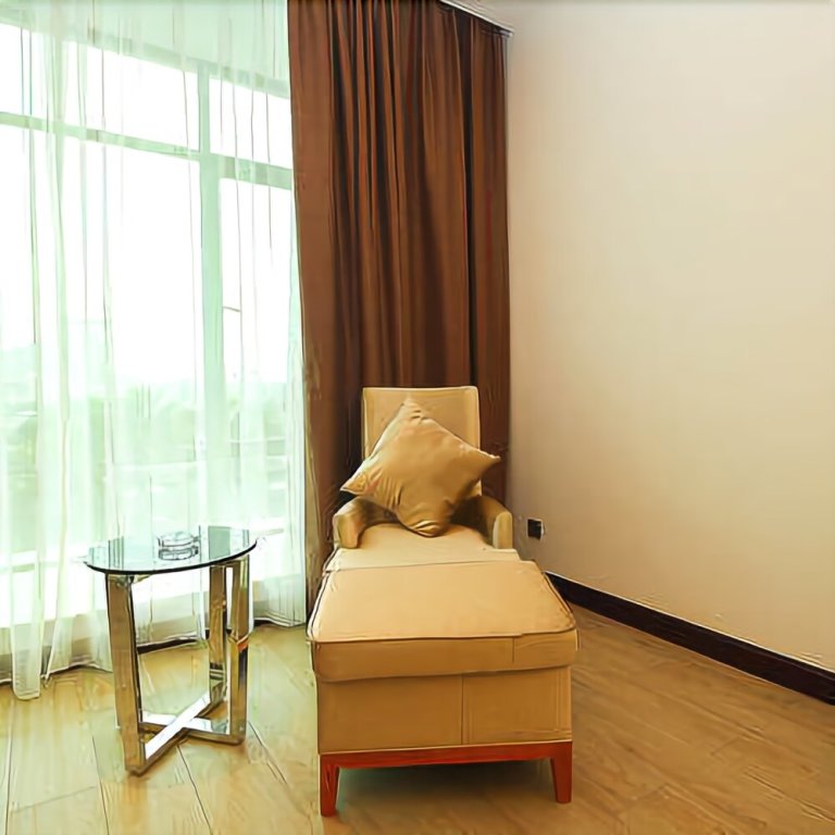 Хайкоу: Super 8 by Wyndham Haikou East Railway Station