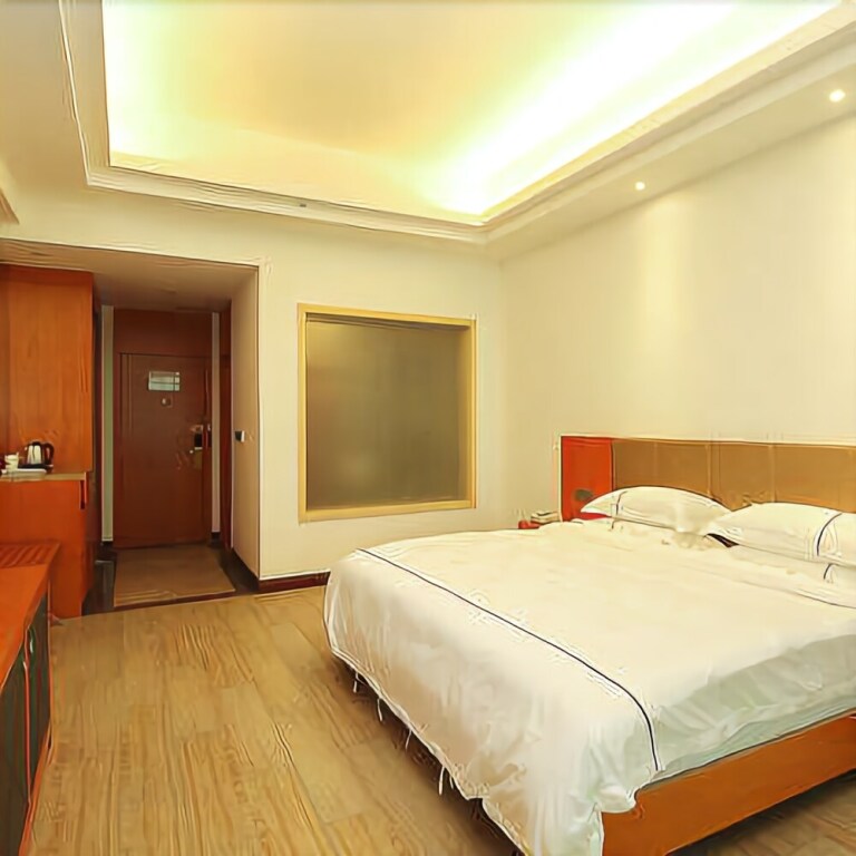 Хайкоу: Super 8 by Wyndham Haikou East Railway Station