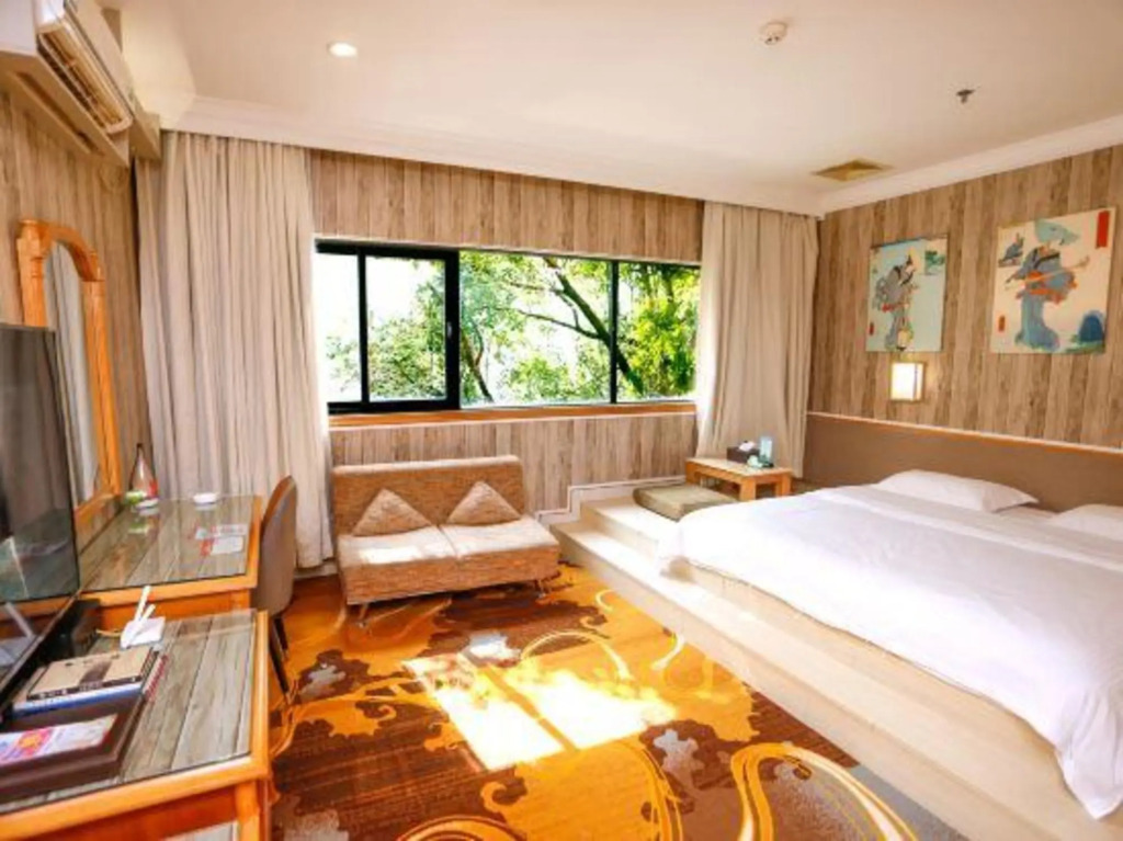 Джиангме: Yazhi Hotel Kaiping