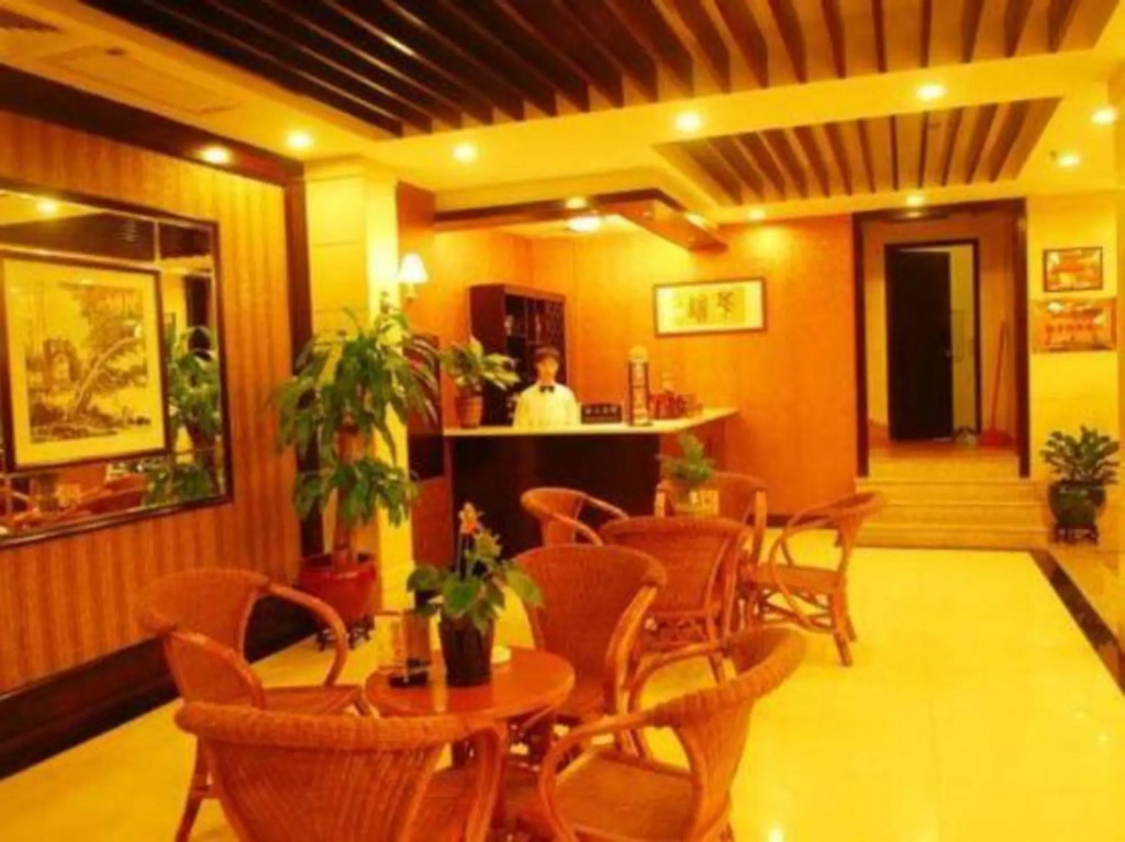 Джиангме: Yazhi Hotel Kaiping