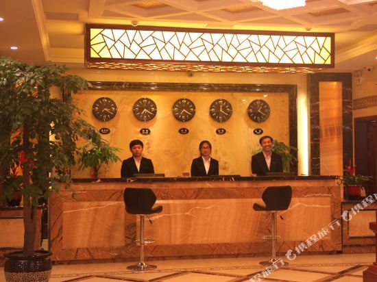 Дунъян: Xingji Hotel